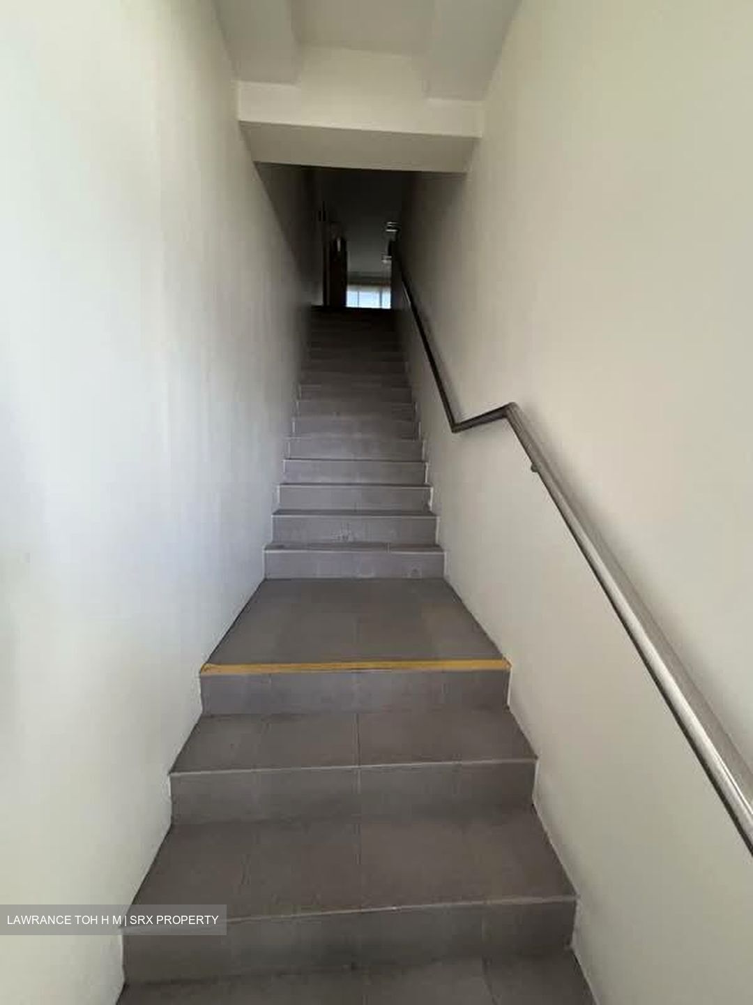 Hougang Avenue 3 (D19), Shop House #555328901